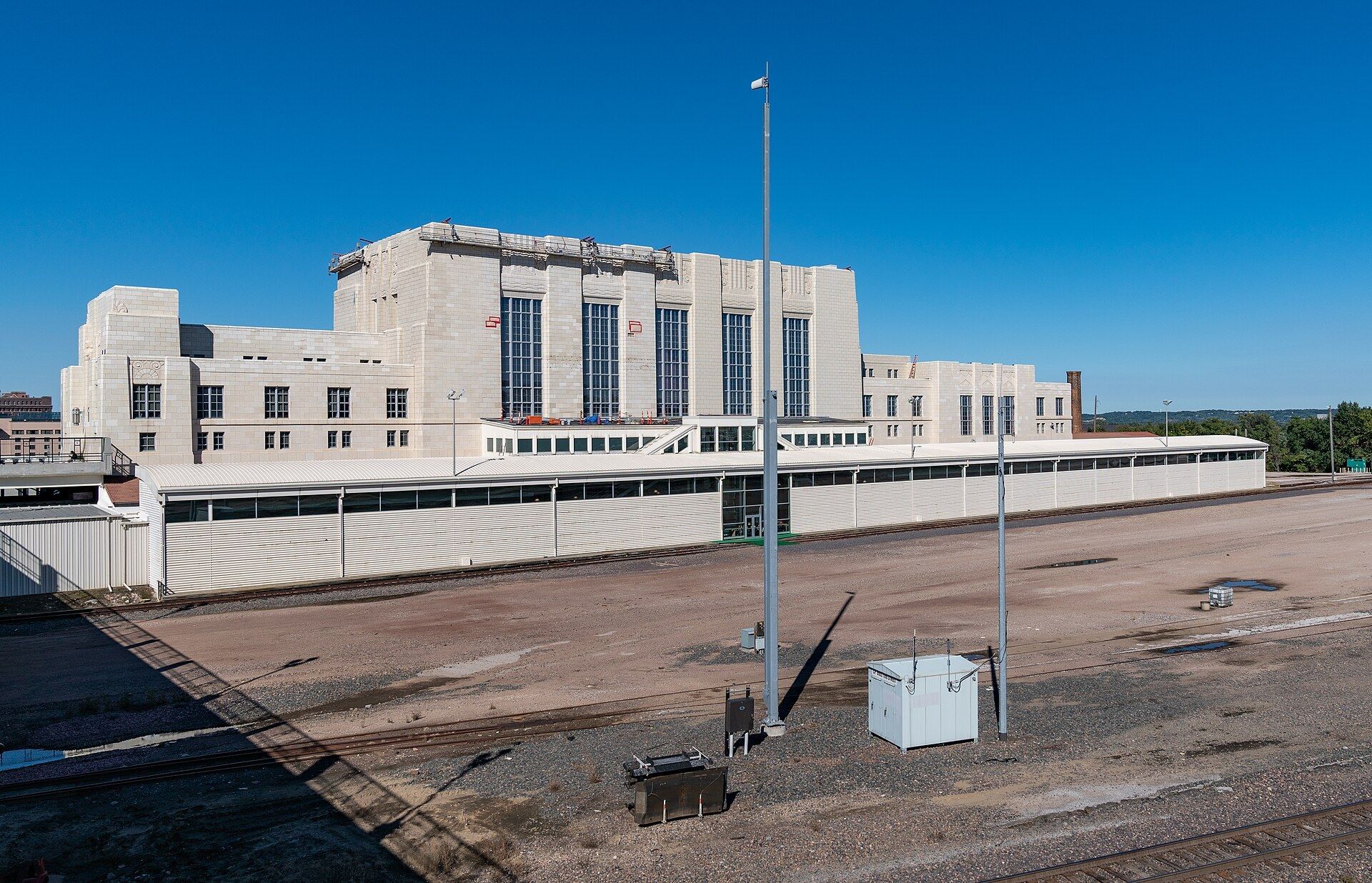 The art deco front of the former Union Station in Omaha that now houses the Durham Museum. A Wikimedia Commons photograph on Brent O'Mara Insights.
