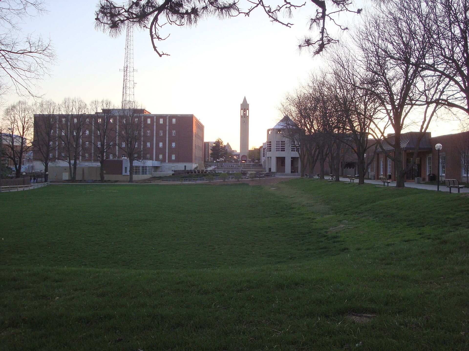 A campus walk and buildings at the University of Nebraska at Omaha. A Wikimedia Commons photograph on Brent O'Mara Insights.