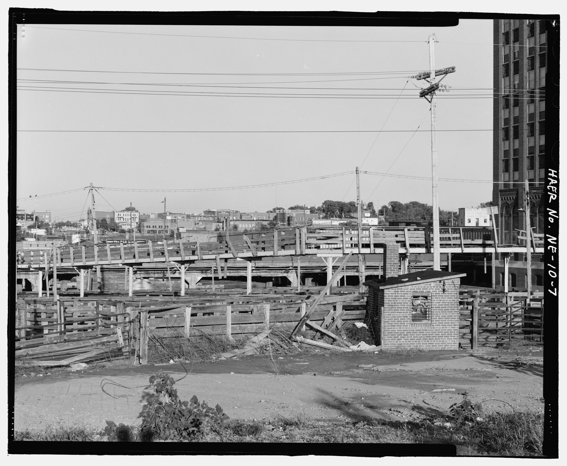 Rows of empty cattle pens at the South Omaha stockyards with the Livestock Exchange Buildi. A Wikimedia Commons photograph on Brent O'Mara Insights.